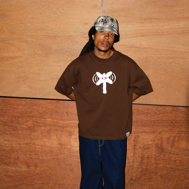 Listen Signal Tee - Brown