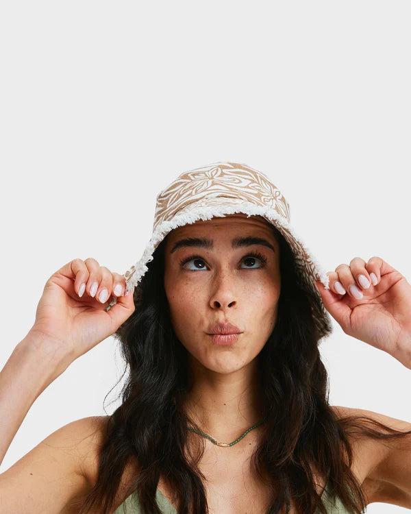 Roxy Jumping Star Hat